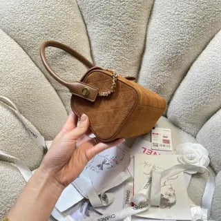 26A Leather Bowling 9.1 in Handbag AP5294