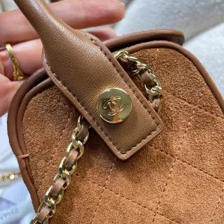 26A Leather Bowling 9.1 in Handbag AP5294