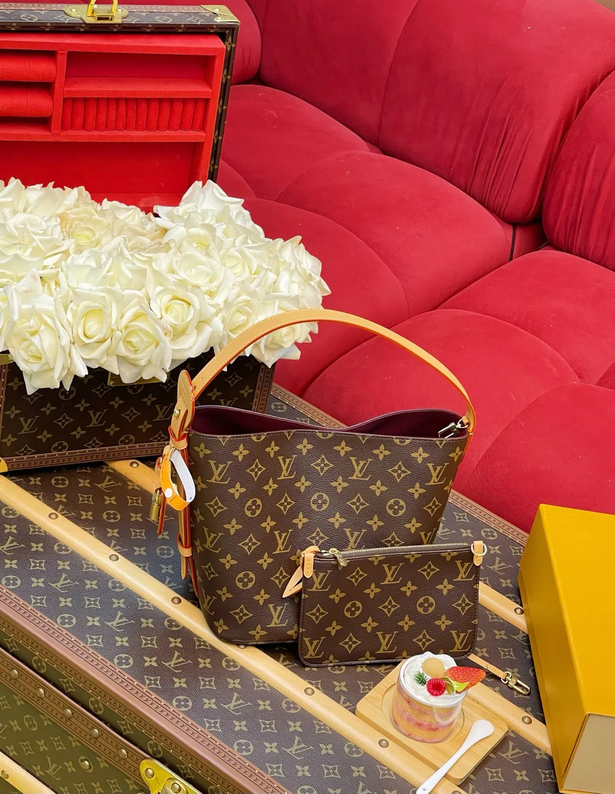 All In Monogram Canvas 8.3 in Handbag M29628