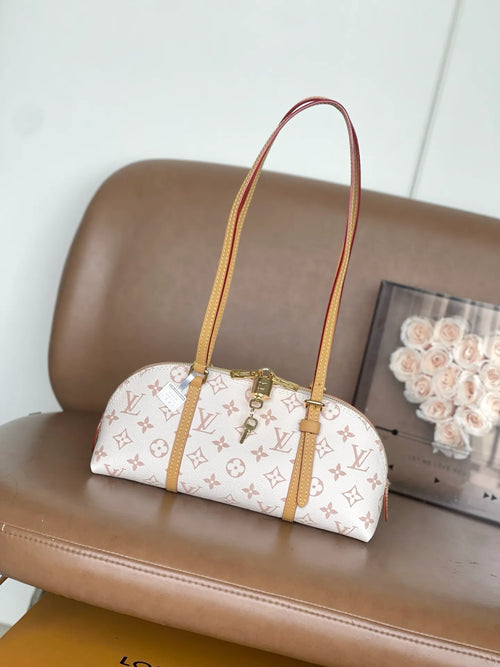 Alma 11.4 in Handbag 838930