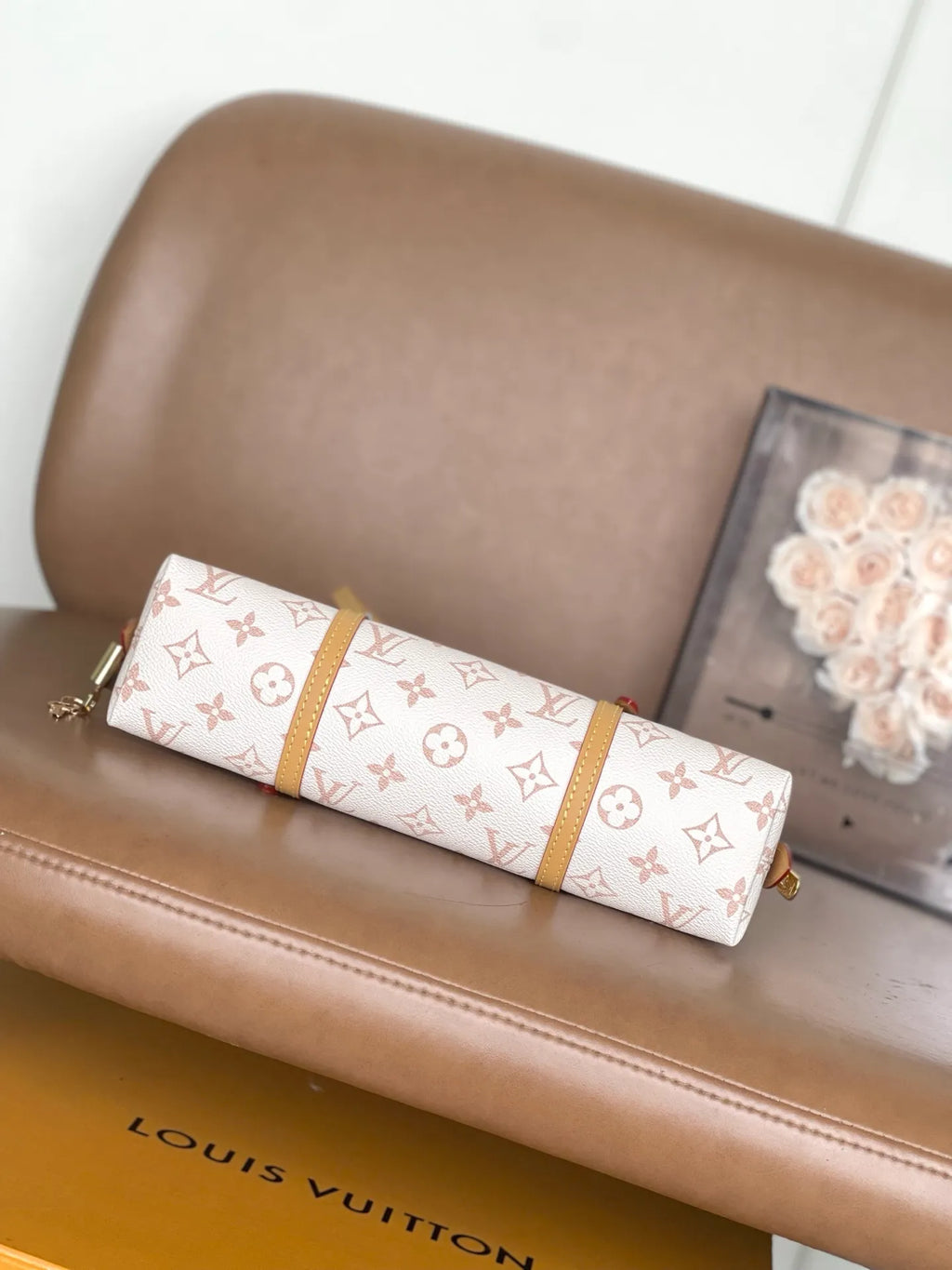 Alma 11.4 in Handbag 838930