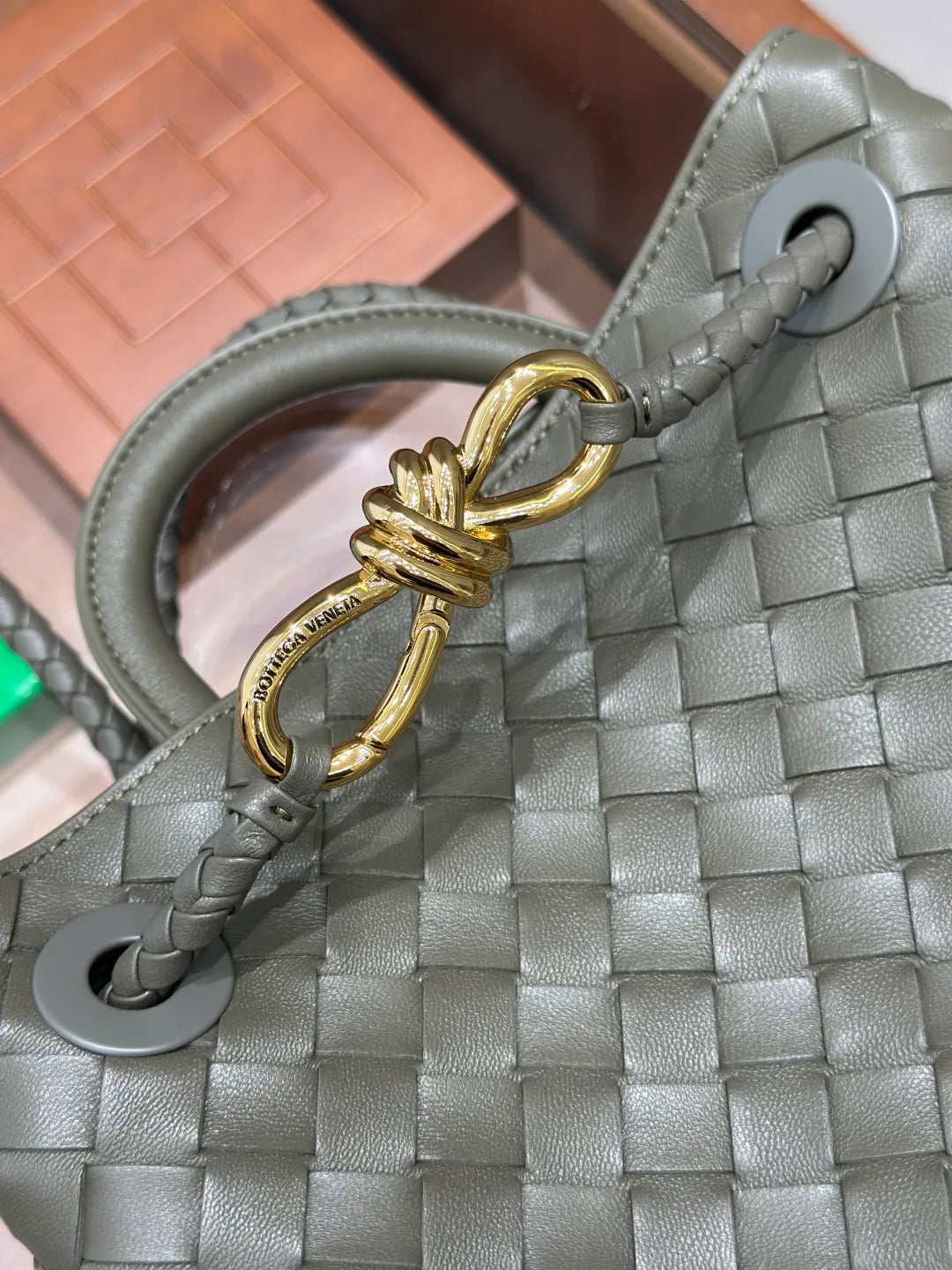 Andiamo Lambskin 9.8 in Handbag 766014