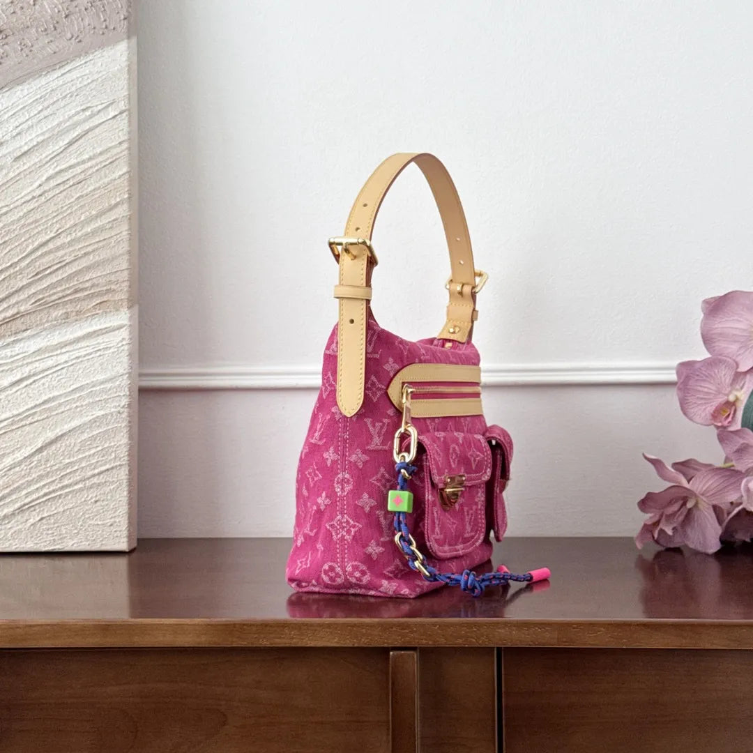 Baggy Handbag Denim Rose Red M28266