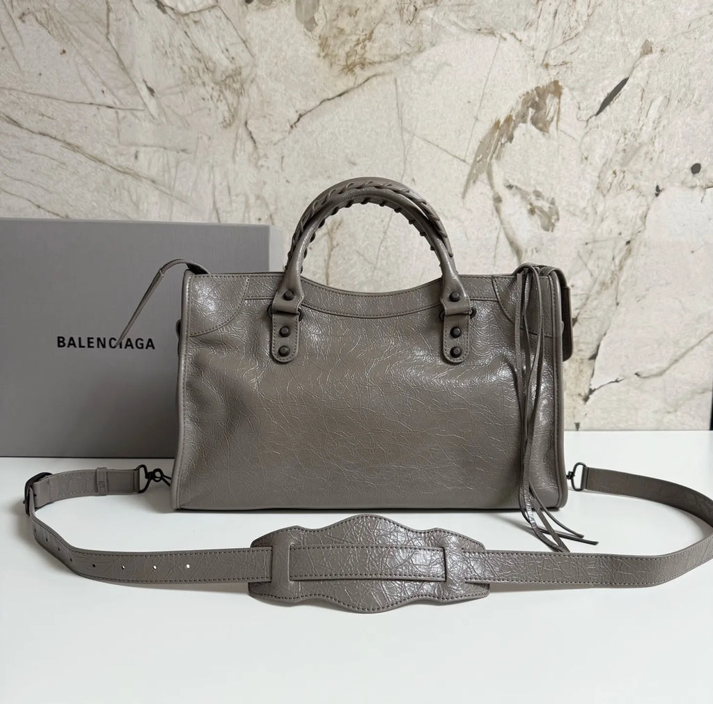Balencia City Dark Walnut 15.0 in Bag 2626L118 217467