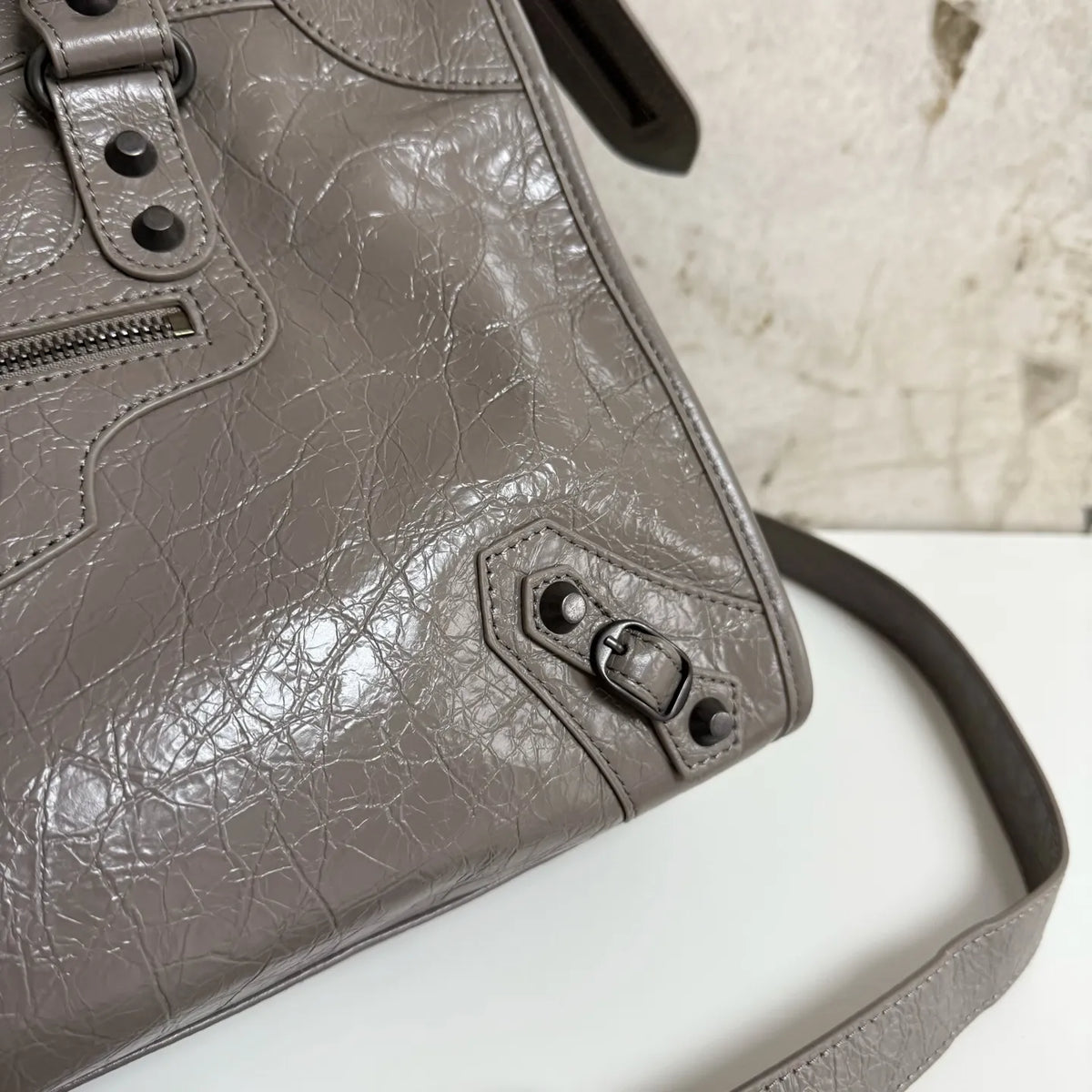 Balencia City Dark Walnut 15.0 in Bag 2626L118 217467