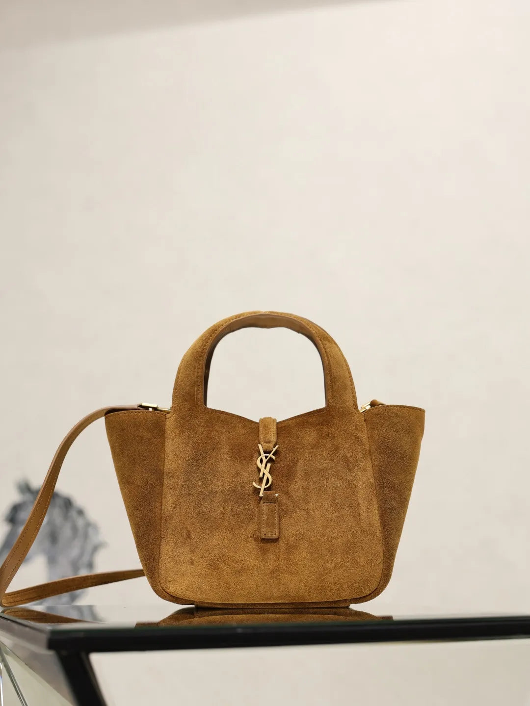 Bea 7.1 in Leather Tote Bag 872469
