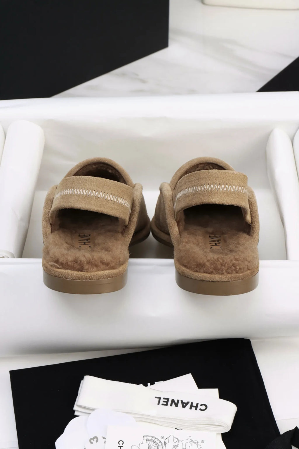 BEON 25 Maillard Plush Shoes 305031