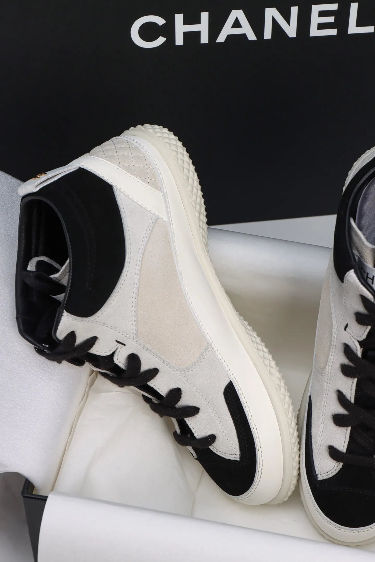 BEON 25D High-Top Panda Sneakers 485974