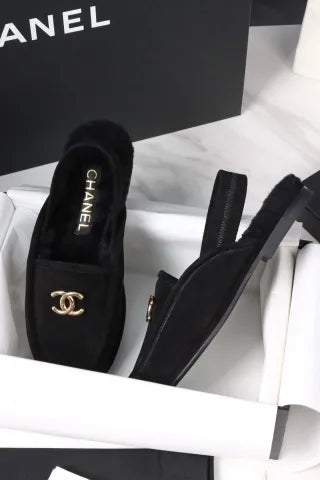 BEON 25K Black Plush Flats 305032
