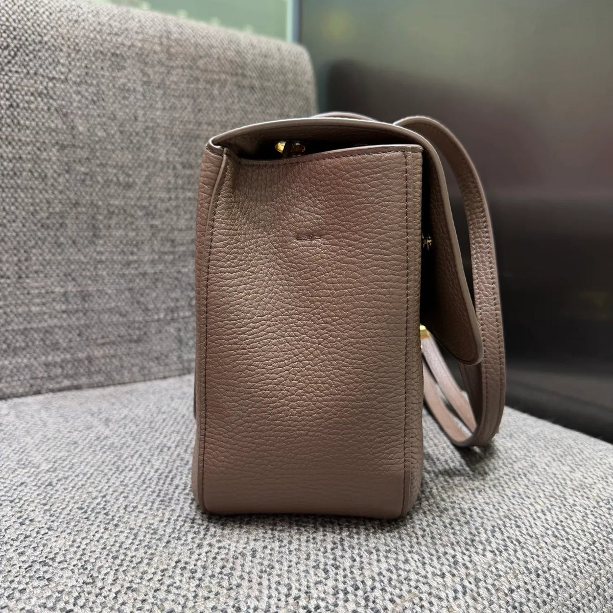 Blazy Maxi Flap Leather Shoulder Bag
