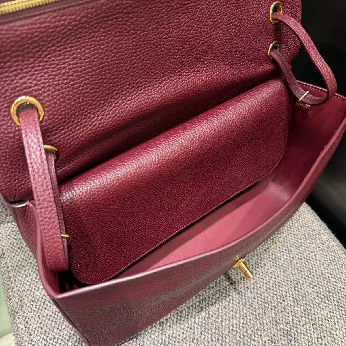 Blazy Maxi Flap Leather Shoulder Bag
