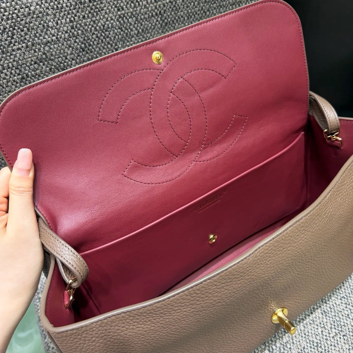 Blazy Maxi Flap Leather Shoulder Bag