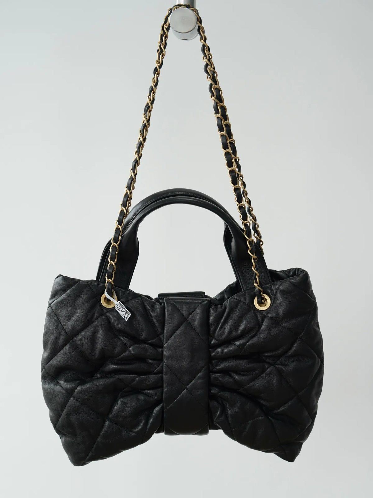 Bodin.joyeux 25K Medium Sheepskin Bow Handbag