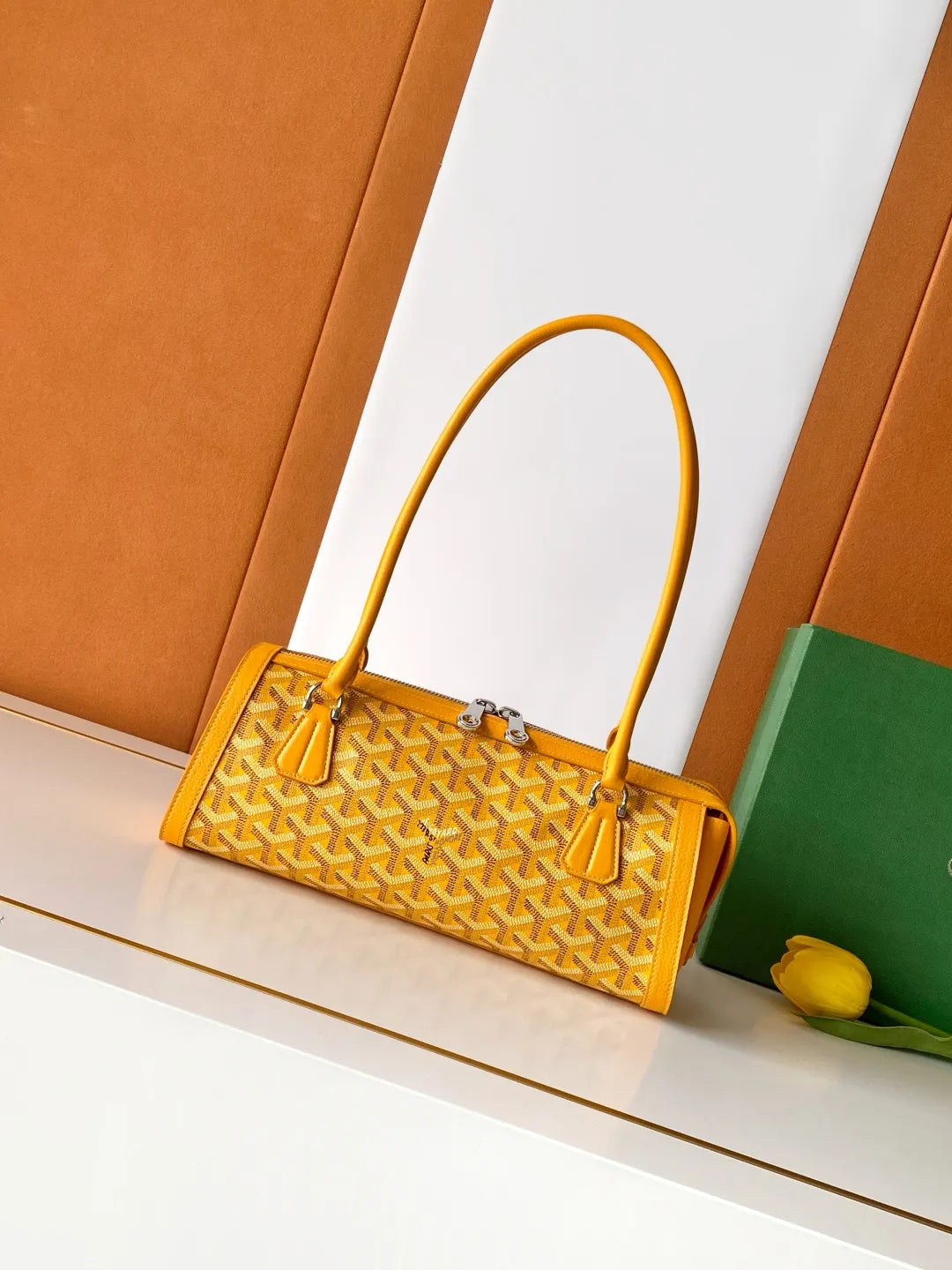 Bonbonniere Shoulder Bag Leather Yellow 8039