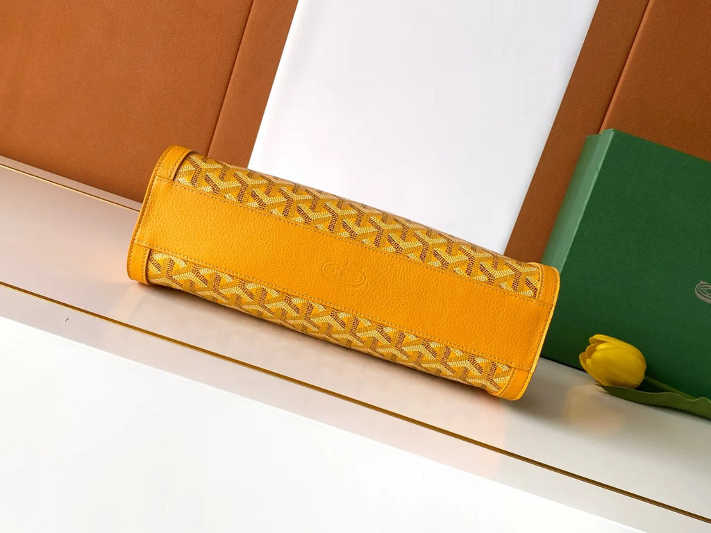 Bonbonniere Shoulder Bag Leather Yellow 8039