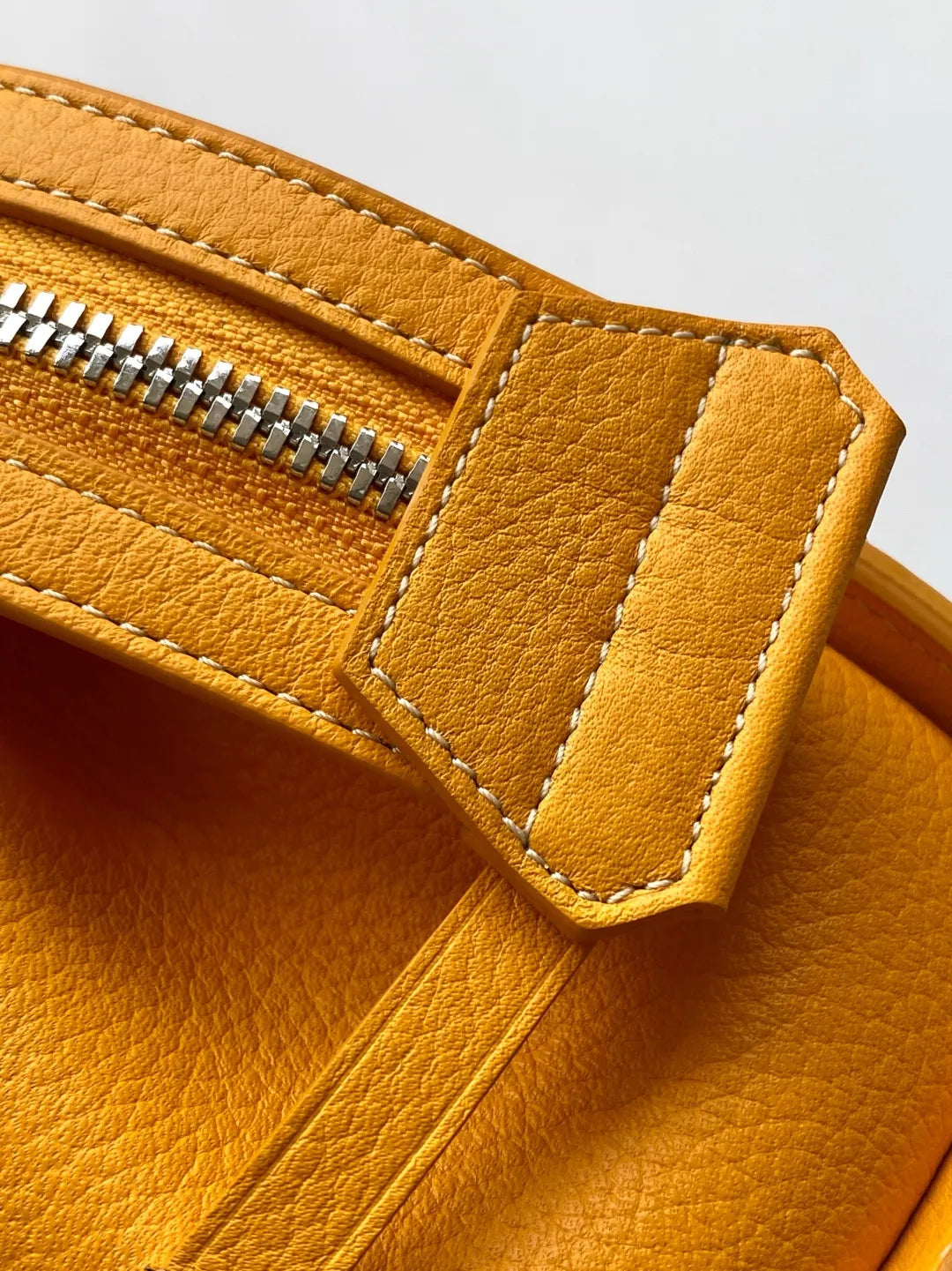 Bonbonniere Shoulder Bag Leather Yellow 8039