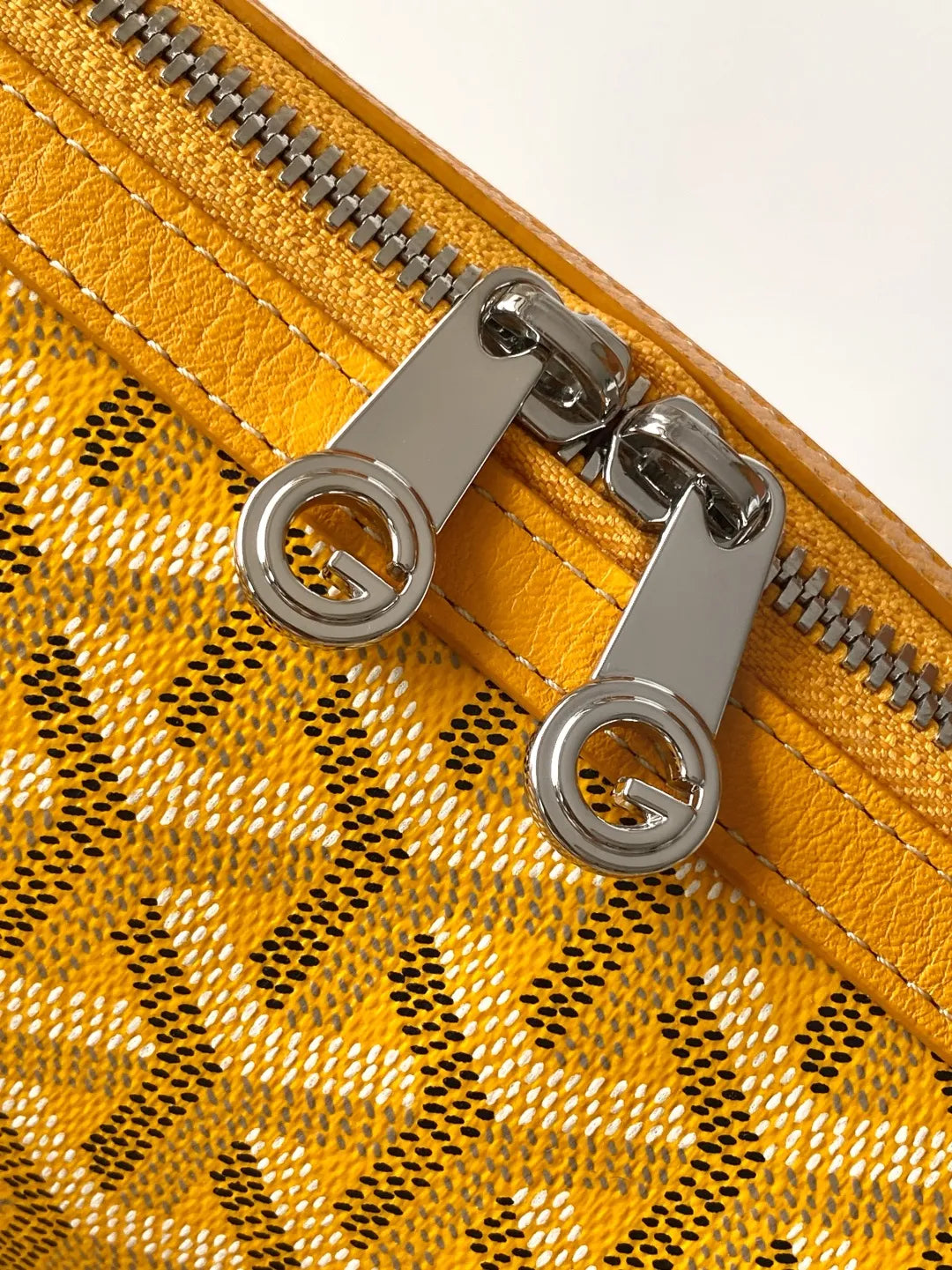 Bonbonniere Shoulder Bag Leather Yellow 8039