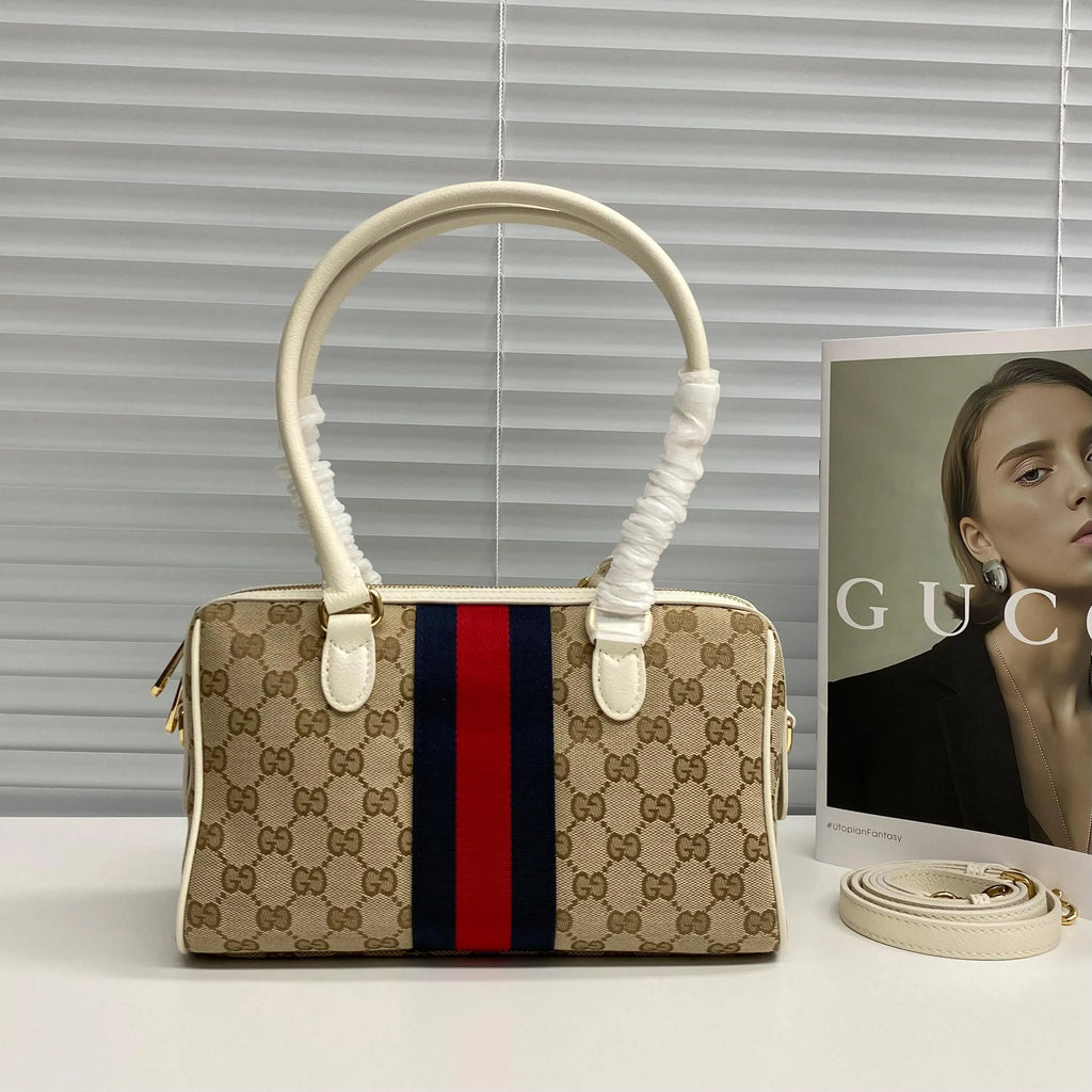 Borsetto GG Canvas 11.0 in Handbag 866732