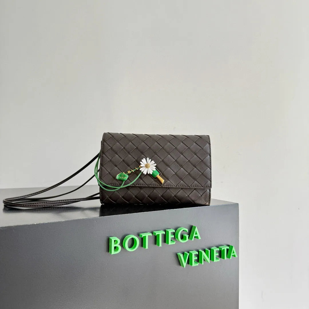 BOTT Women's BOTT V Andiamo Pouch