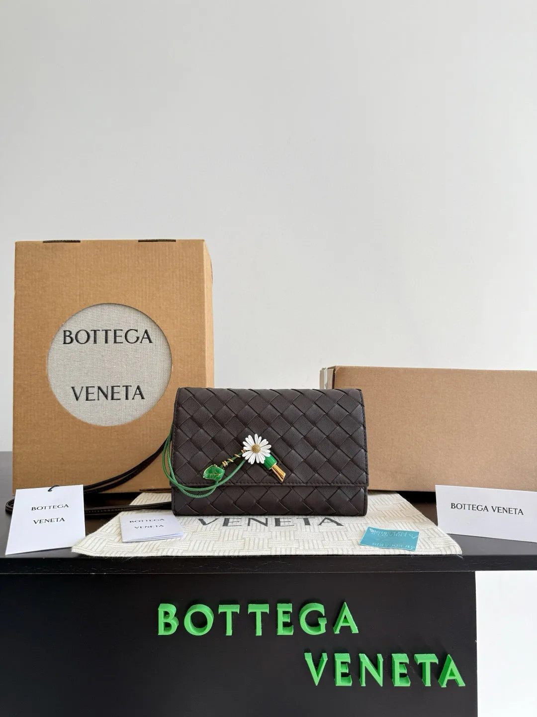 BOTT Women's BOTT V Andiamo Pouch