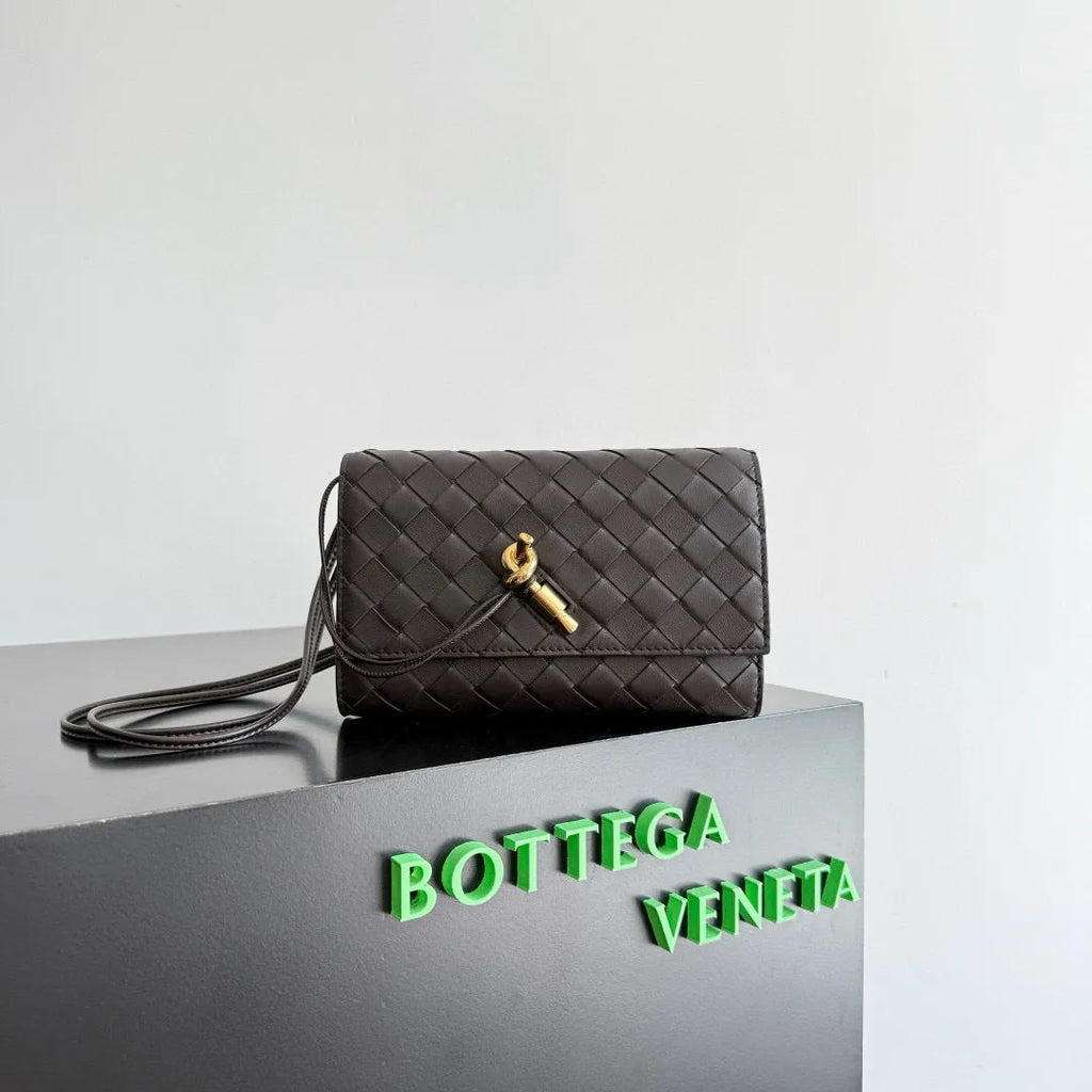 BOTT Women's Bott V Andiamo Pouch
