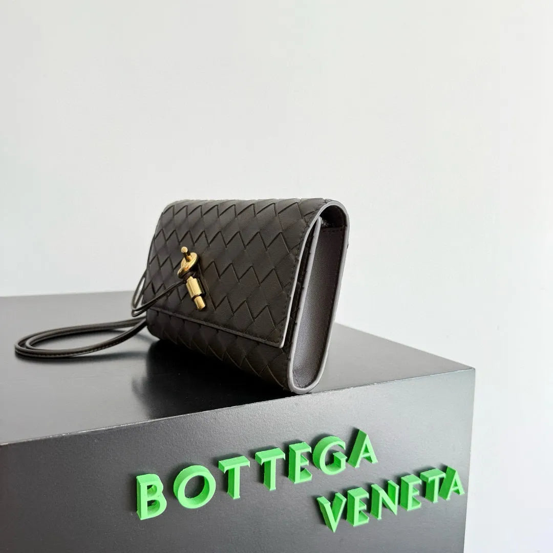 BOTT Women's Bott V Andiamo Pouch