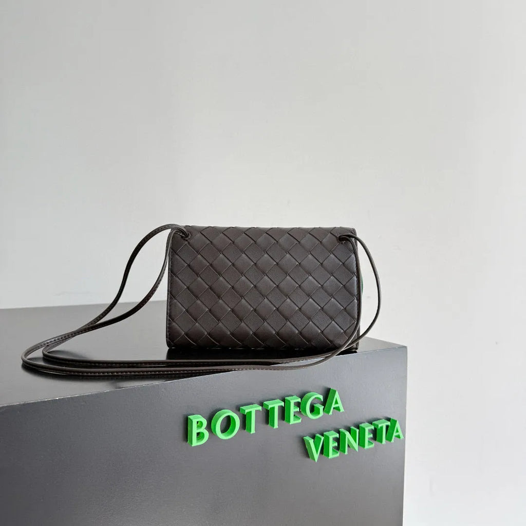 BOTT Women's BOTT V Andiamo Pouch