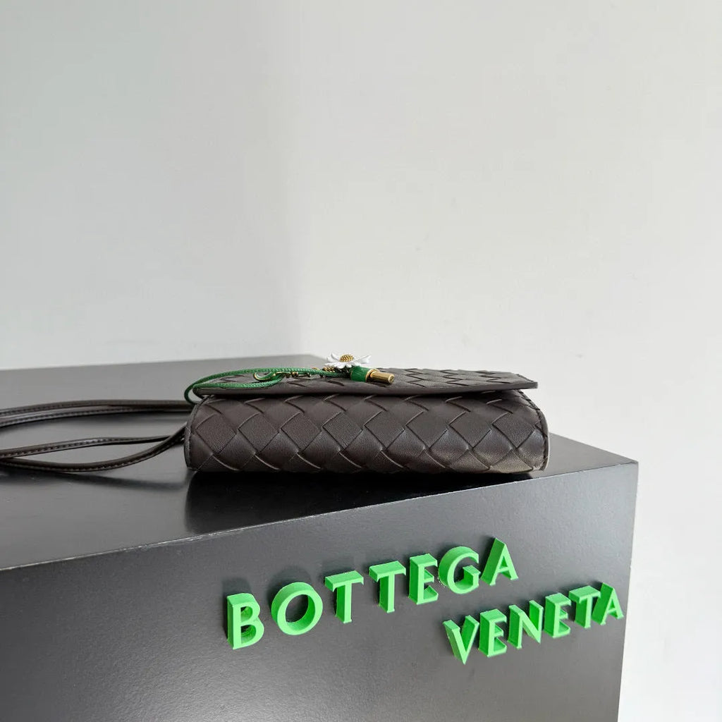BOTT Women's BOTT V Andiamo Pouch