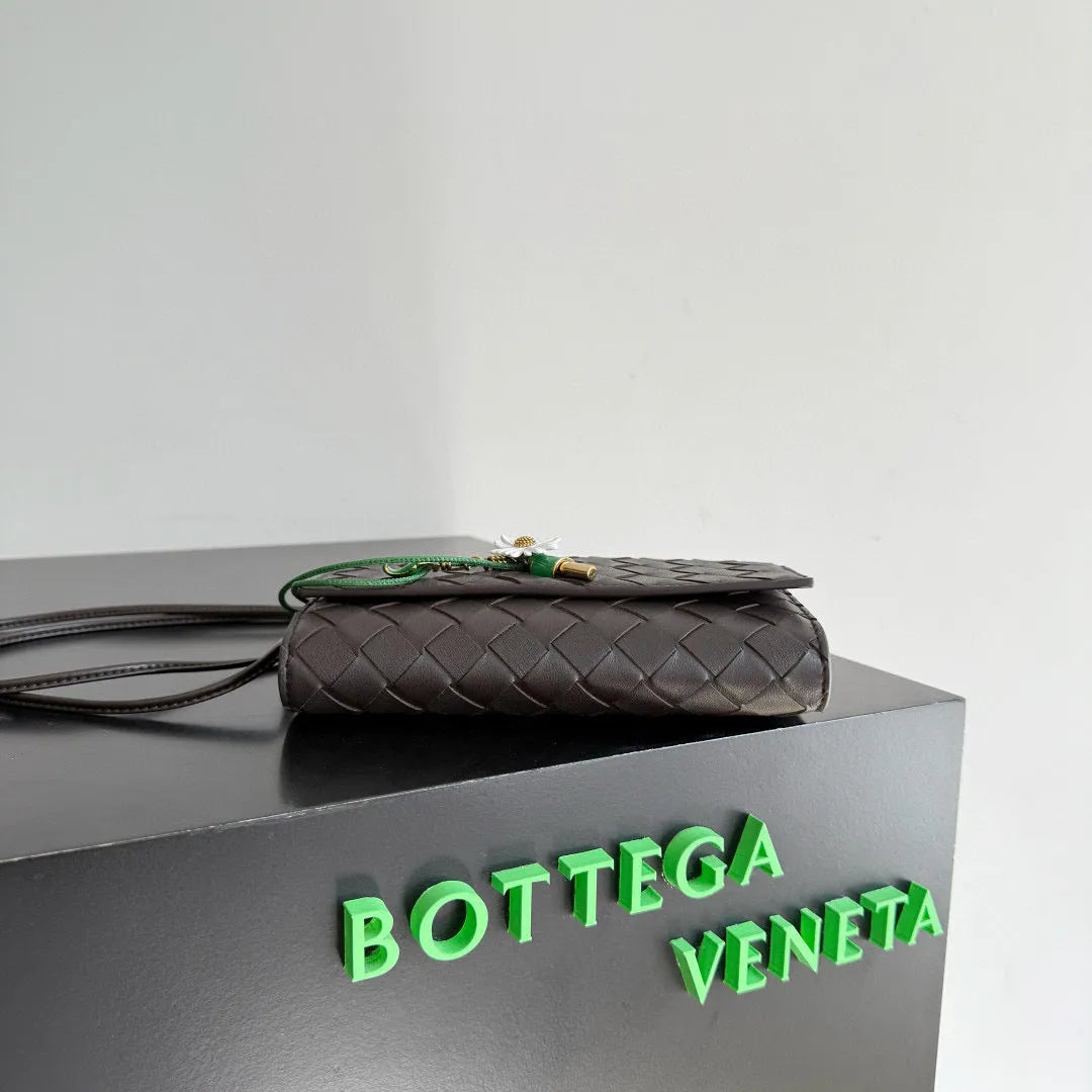 BOTT Women's BOTT V Andiamo Pouch