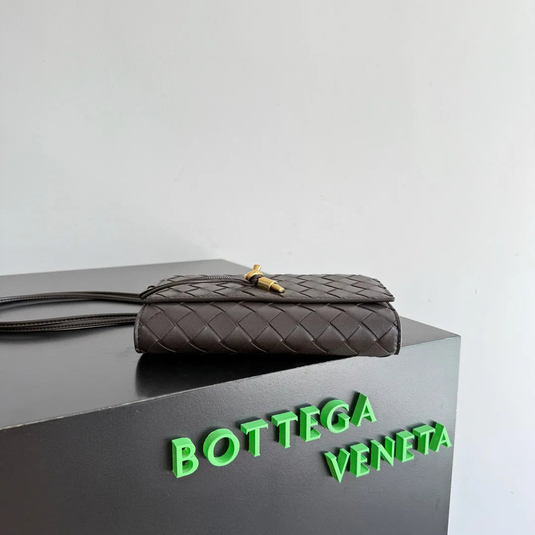 BOTT Women's Bott V Andiamo Pouch