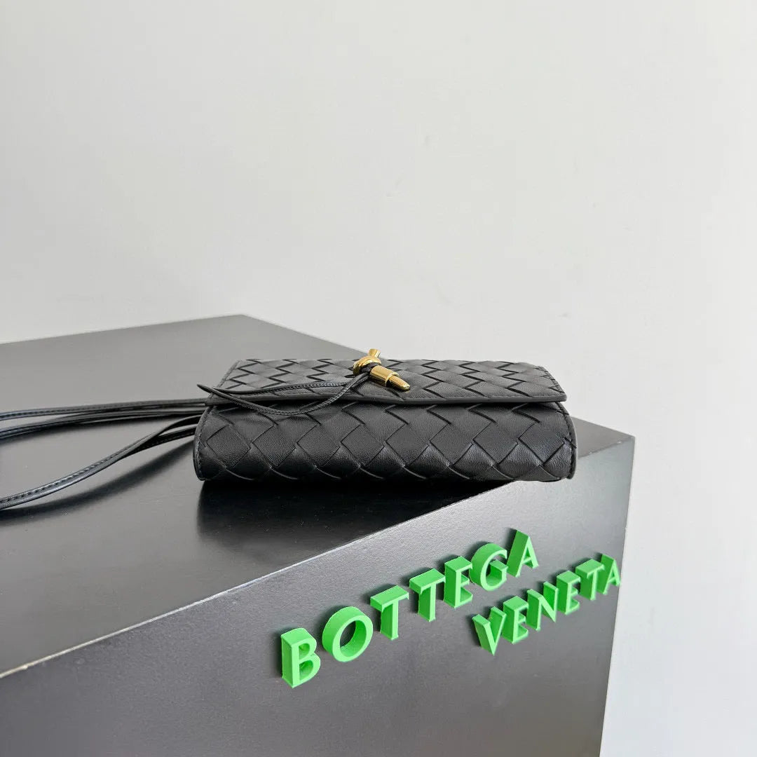 BOTT Women's Bott V Andiamo Pouch