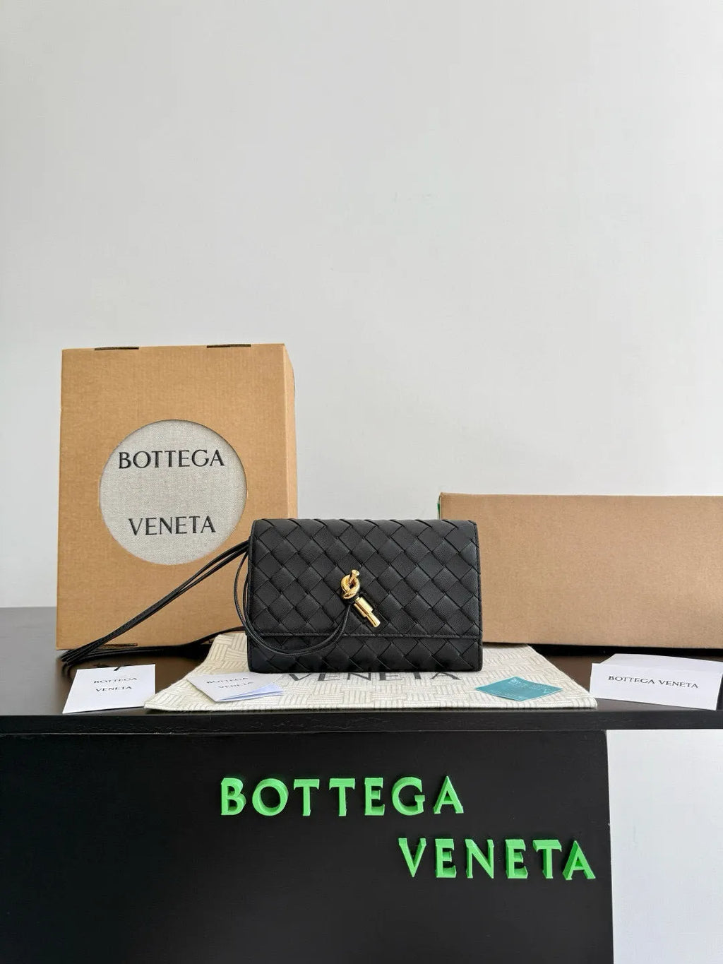 BOTT Women's Bott V Andiamo Pouch