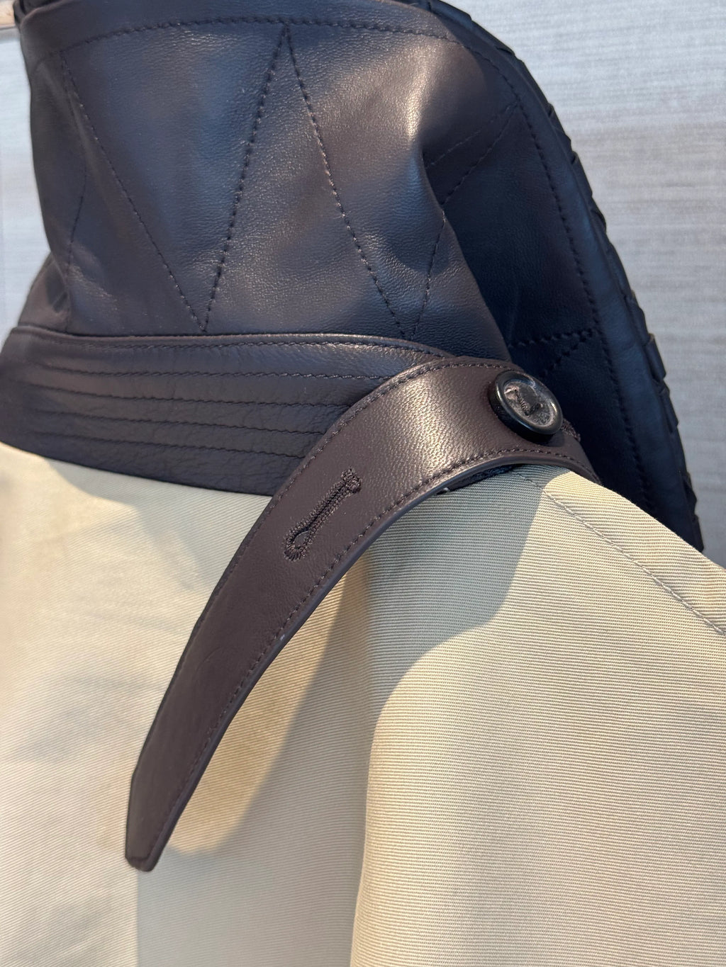 BOTT Women's V Jacket