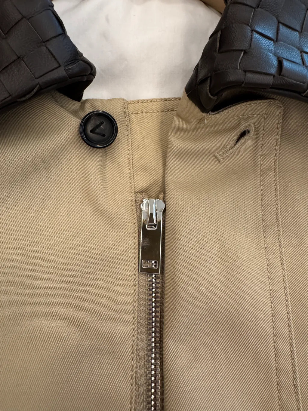 BOTT Women's V Jacket