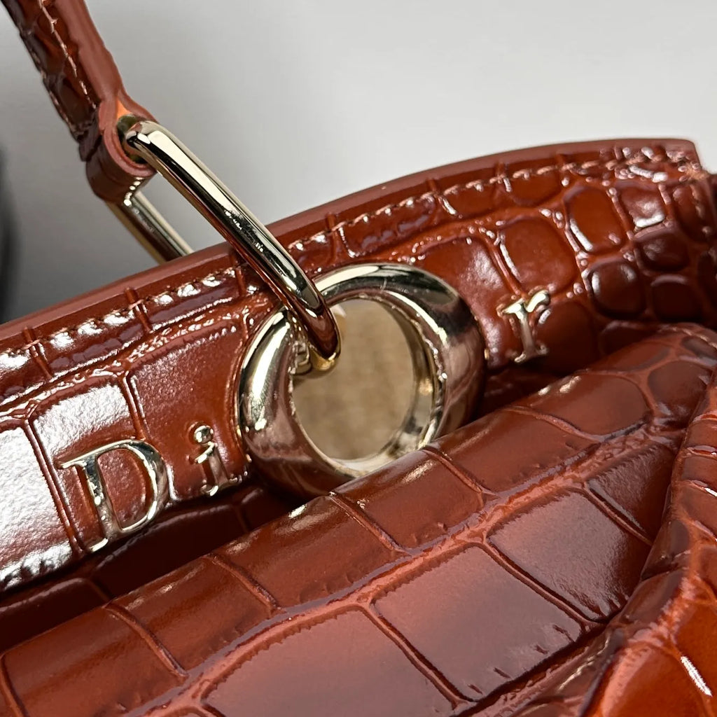 Bow-tie 11 in Crocodile Pattern Tote Bag 0737
