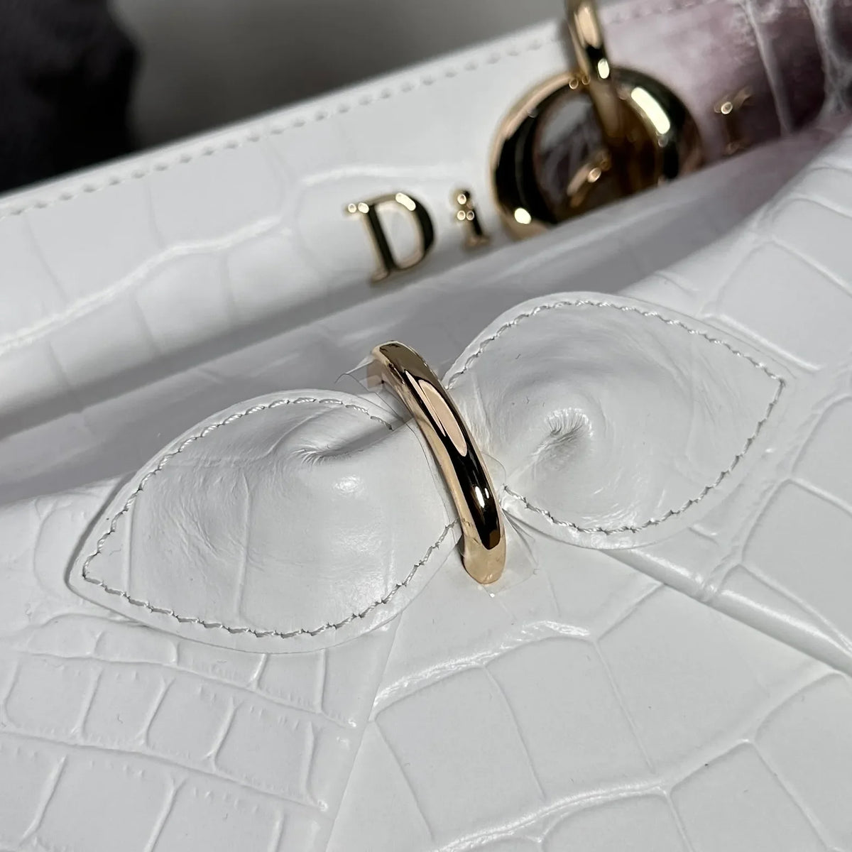 Bow-tie 11 in Crocodile Pattern Tote Bag 0737