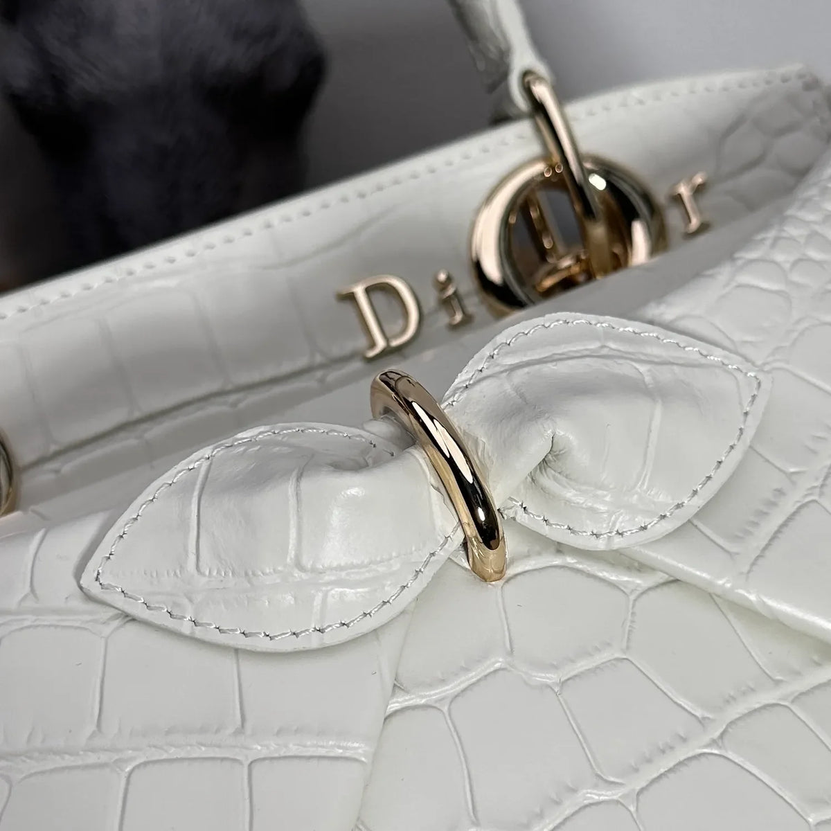 Bow-tie 11 in Crocodile Pattern Tote Bag 0737