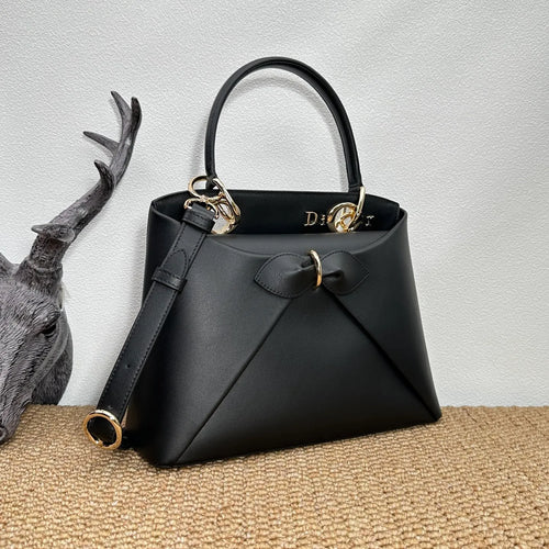Bow-tie 11 in Tote Bag 0737