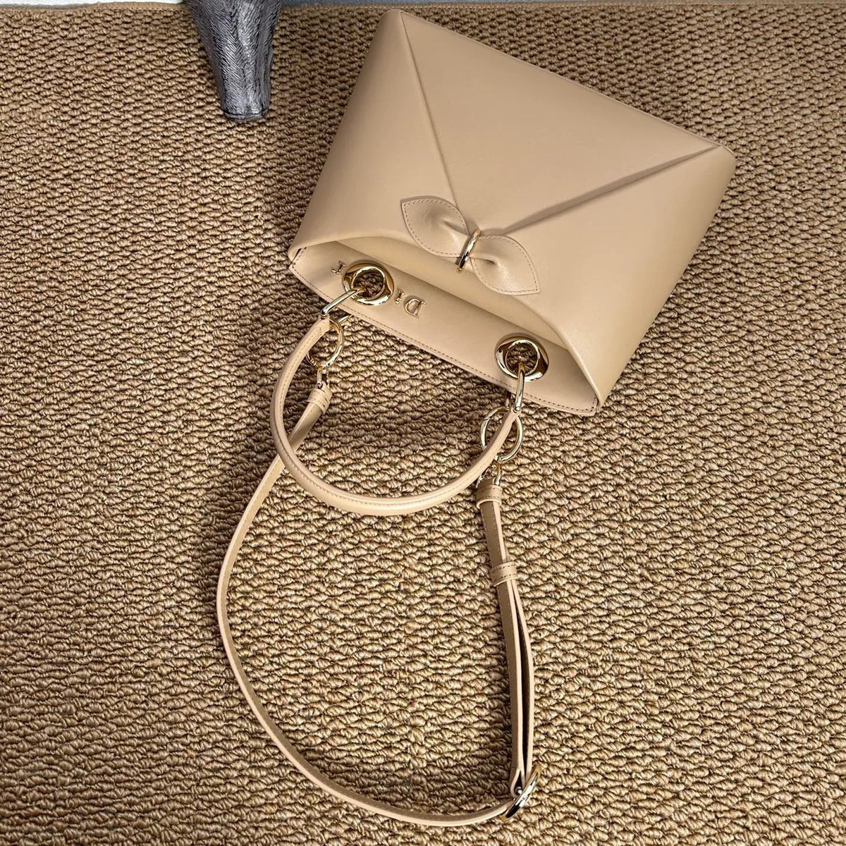 Bow-tie 11 in Tote Bag 0737