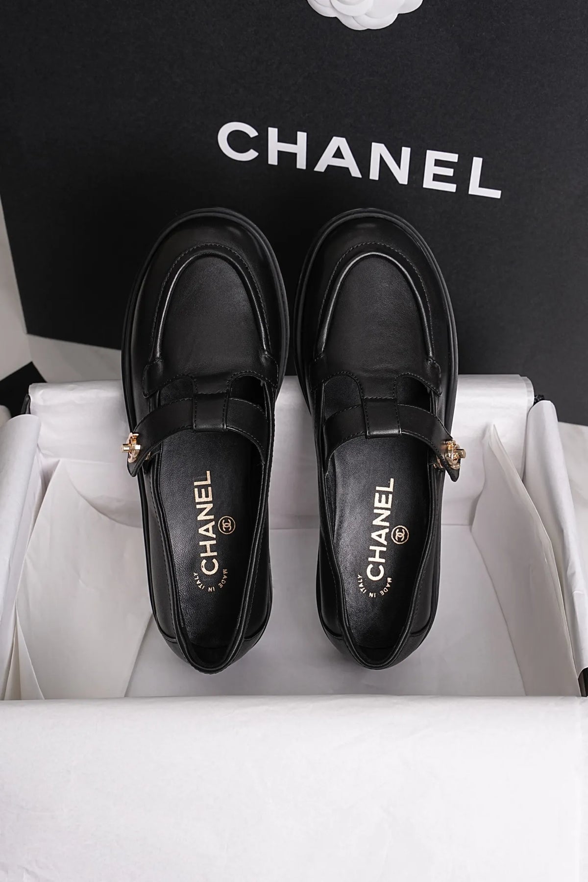 BOYS 25M Mary Jane Shoes with Strapless Necklace