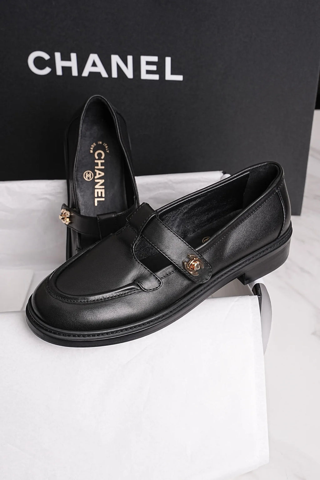 BOYS 25M Mary Jane Shoes with Strapless Necklace