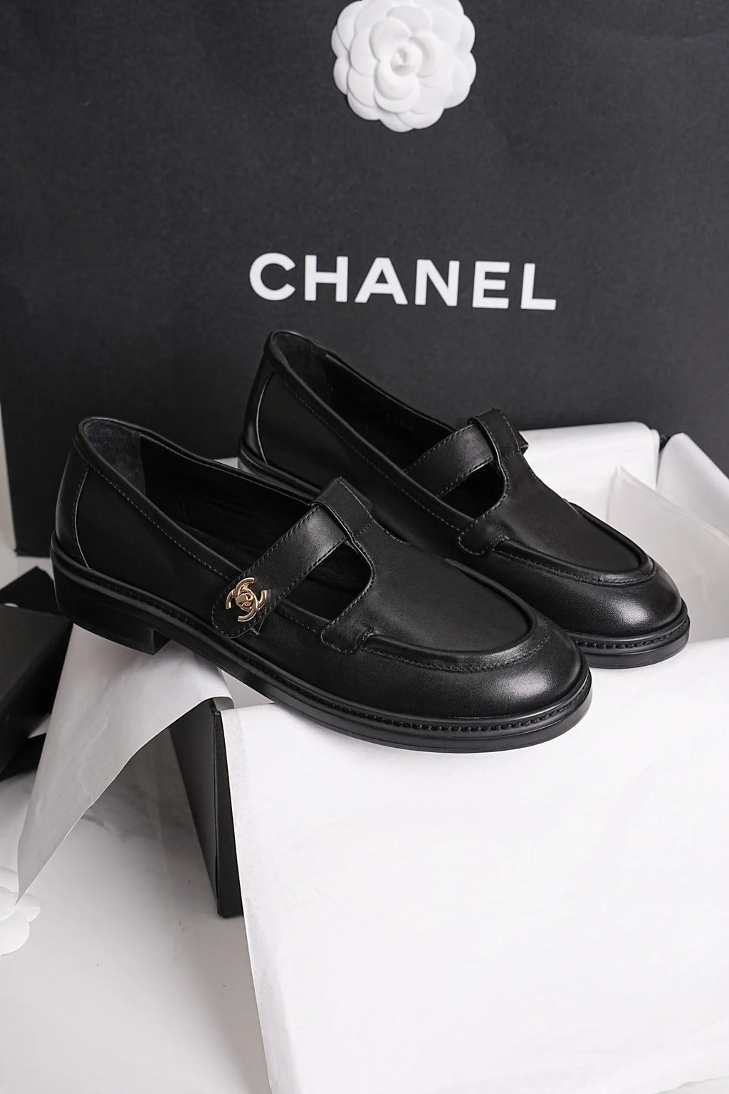BOYS 25M Mary Jane Shoes with Strapless Necklace