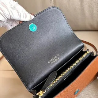 Burberry The Buckle Bag House Check Leather 235402050700