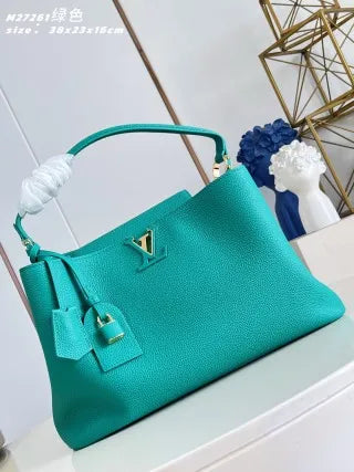 Capucines Souple 15 in Leather Bag M27261