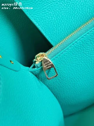 Capucines Souple 15 in Leather Bag M27261