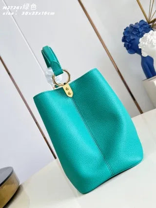 Capucines Souple 15 in Leather Bag M27261