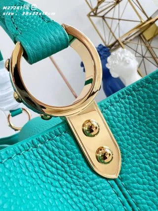 Capucines Souple 15 in Leather Bag M27261