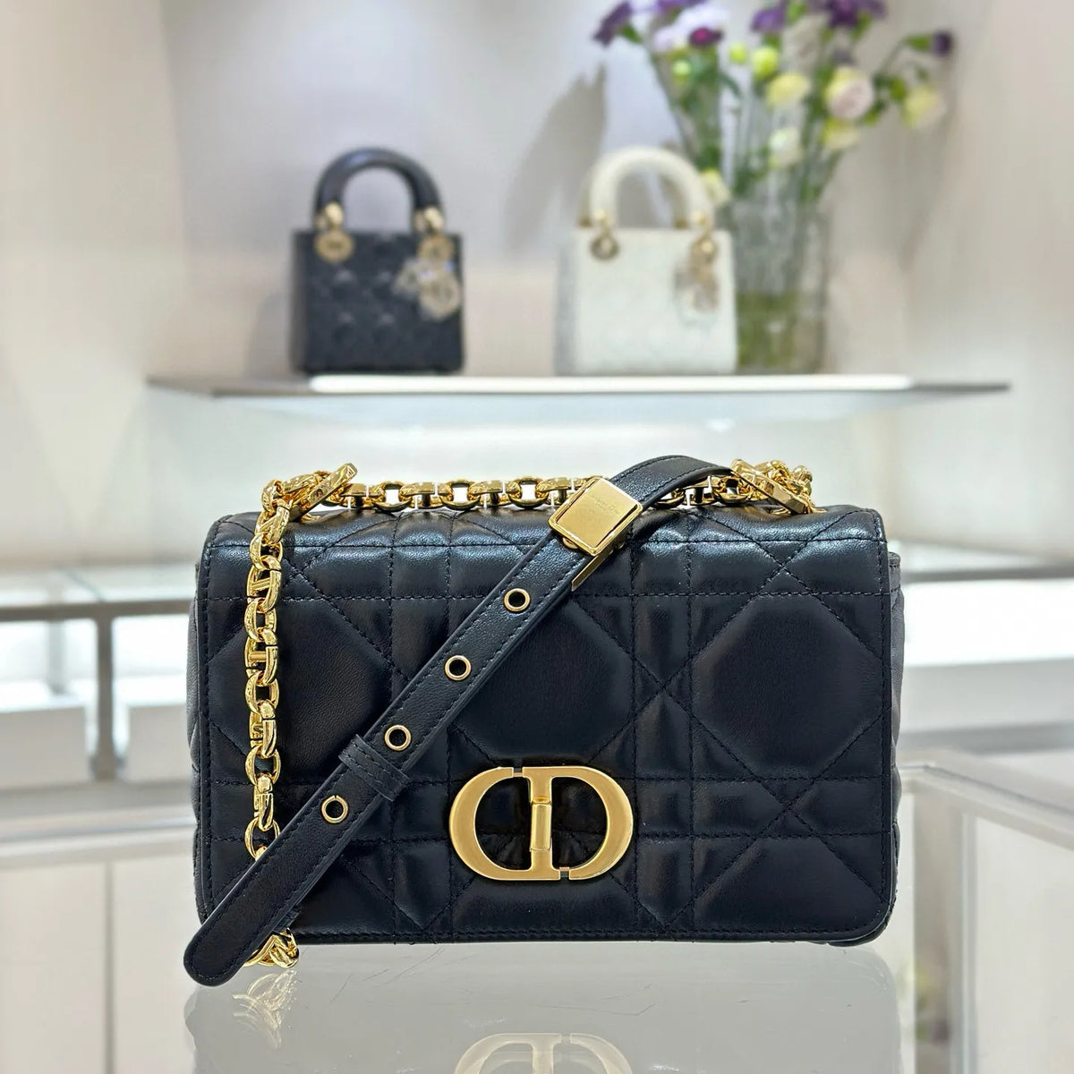 CD Caro 20 Cannage Chain Shoulder Bag Black 135379