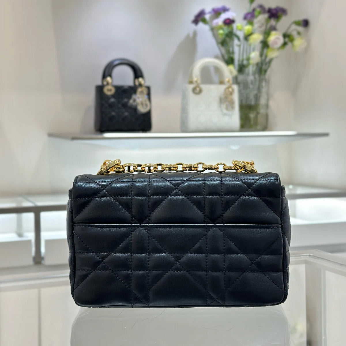 CD Caro 20 Cannage Chain Shoulder Bag Black 135379