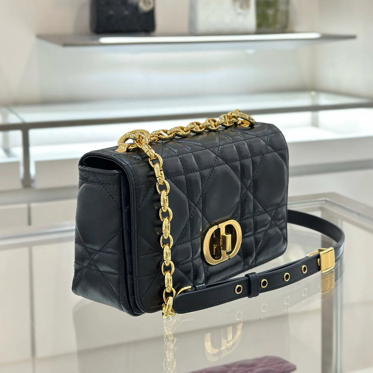 CD Caro 20 Cannage Chain Shoulder Bag Black 135379